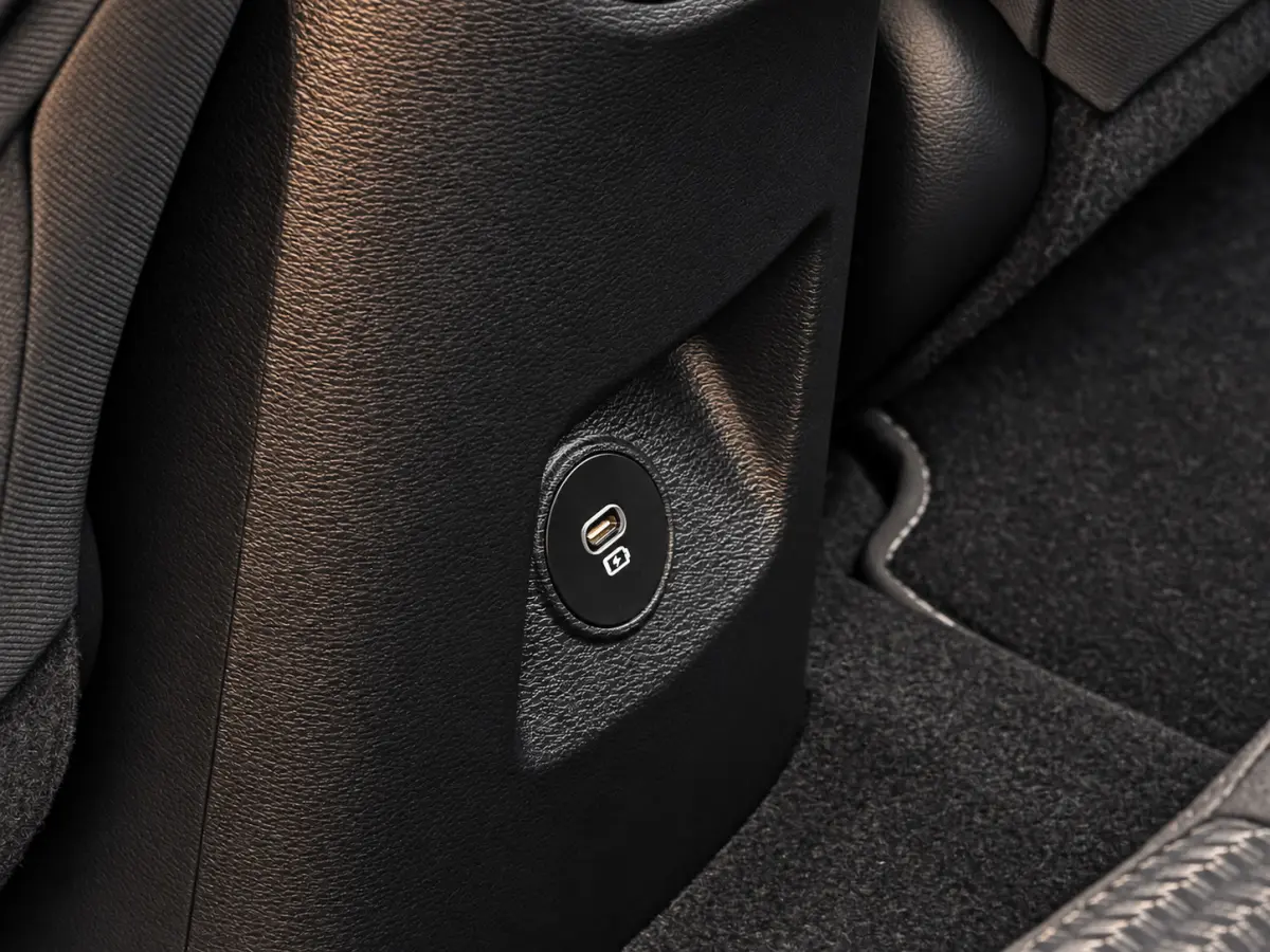 1.0 EcoTSI FR Business Intense Carplay_Led_ACC_Navi