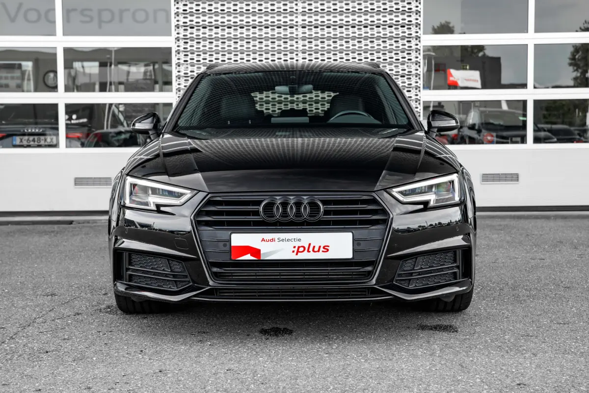 2.0 TFSI MHEV Sport S line black edition | Trekhaak | Sensoren voor + achter | | Alarm klasse 3 | Extra getint glas | LED achterlichten