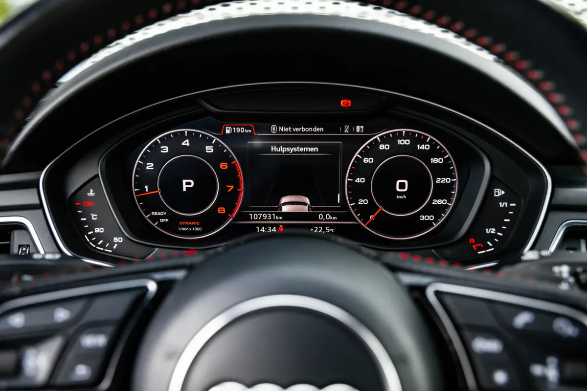 2.0 TFSI MHEV Sport S line black edition | Trekhaak | Sensoren voor + achter | | Alarm klasse 3 | Extra getint glas | LED achterlichten
