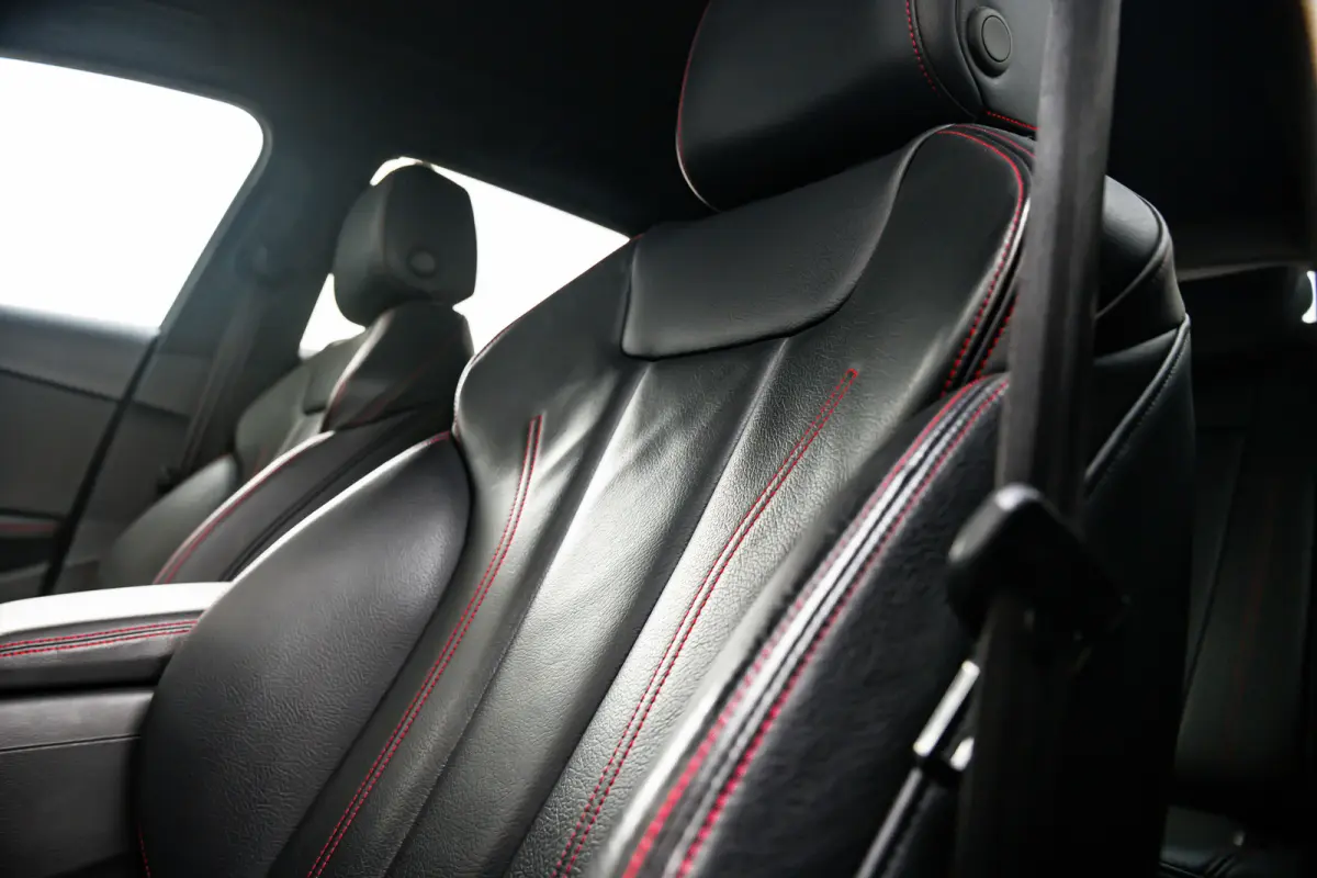2.0 TFSI MHEV Sport S line black edition | Trekhaak | Sensoren voor + achter | | Alarm klasse 3 | Extra getint glas | LED achterlichten