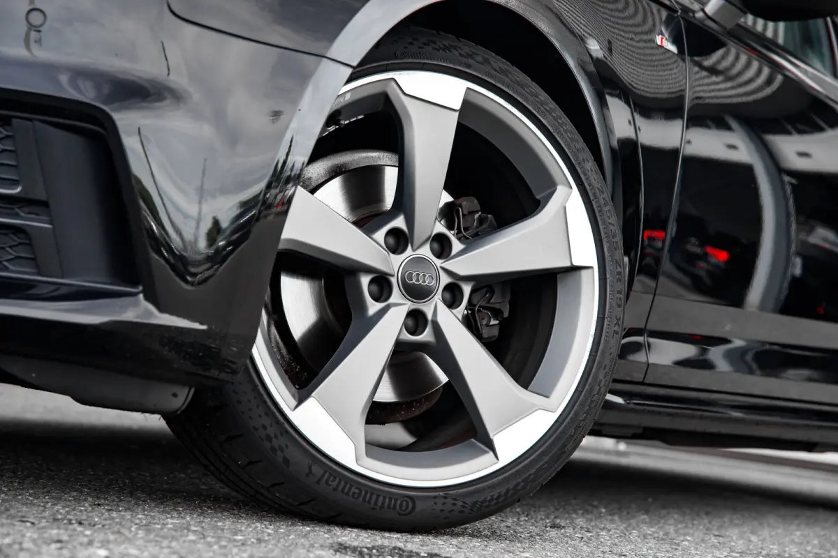 2.0 TFSI MHEV Sport S line black edition | Trekhaak | Sensoren voor + achter | | Alarm klasse 3 | Extra getint glas | LED achterlichten
