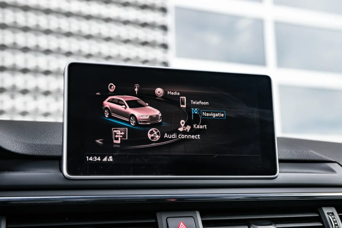 2.0 TFSI MHEV Sport S line black edition | Trekhaak | Sensoren voor + achter | | Alarm klasse 3 | Extra getint glas | LED achterlichten