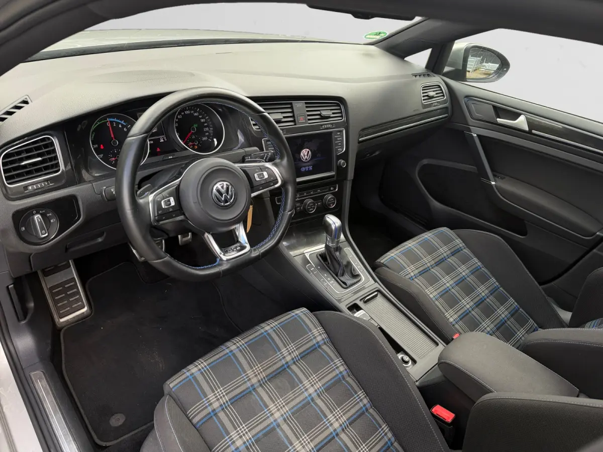 1.4 TSI 204pk GTE Aut- Panoramadak, Xenon Led, Dealer Onderhouden, Privacy Glass