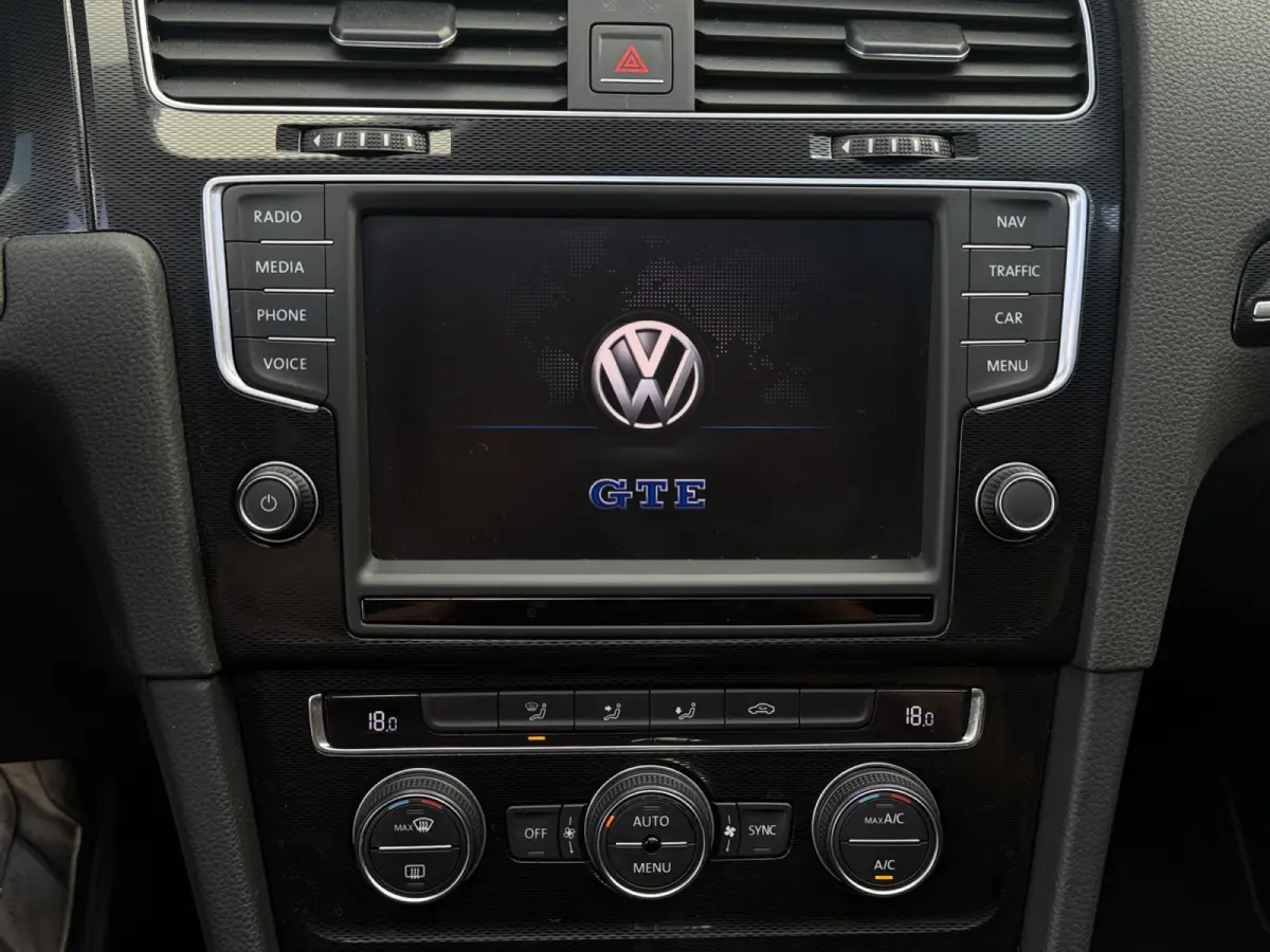 1.4 TSI 204pk GTE Aut- Panoramadak, Xenon Led, Dealer Onderhouden, Privacy Glass