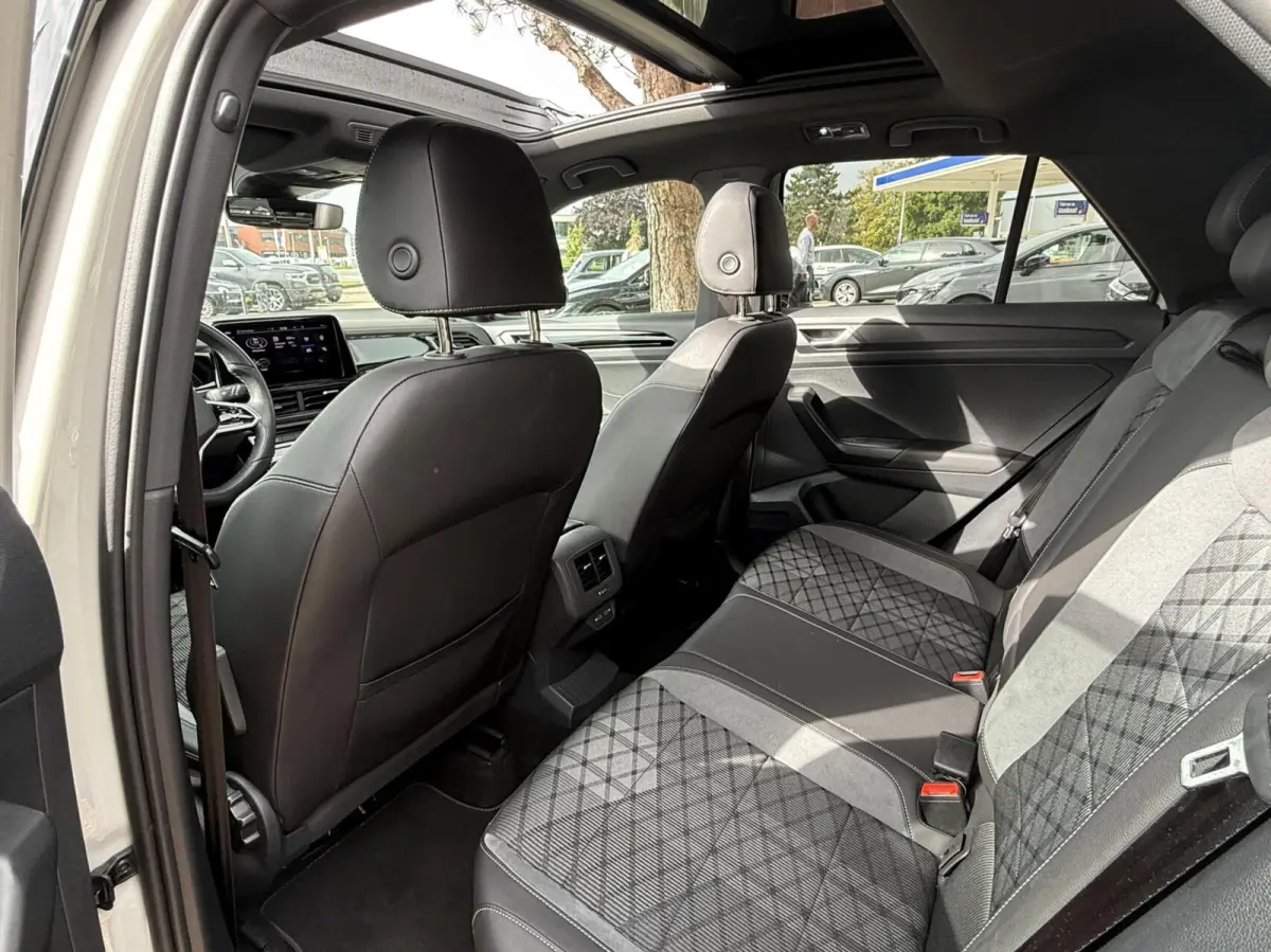 1.5 TSI R-Line panodak Beats audio