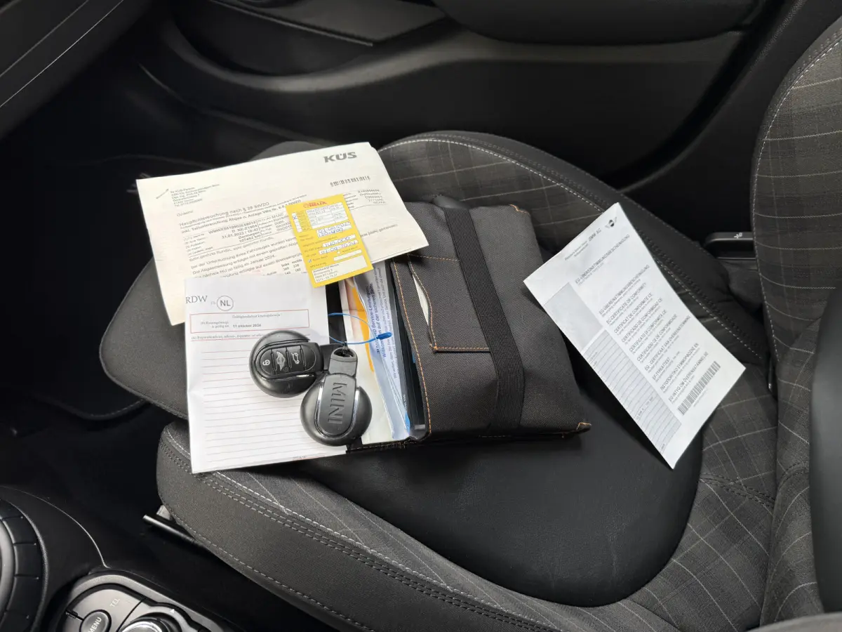 1.5 Cooper Chili Serious Business | Stoelverwarming | Sportstoelen | Clima | Cruise