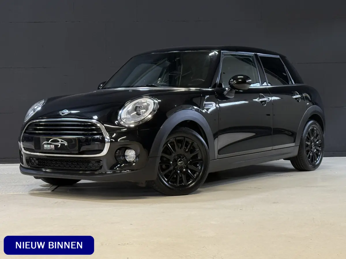 1.5 Cooper Chili Serious Business | Stoelverwarming | Sportstoelen | Clima | Cruise