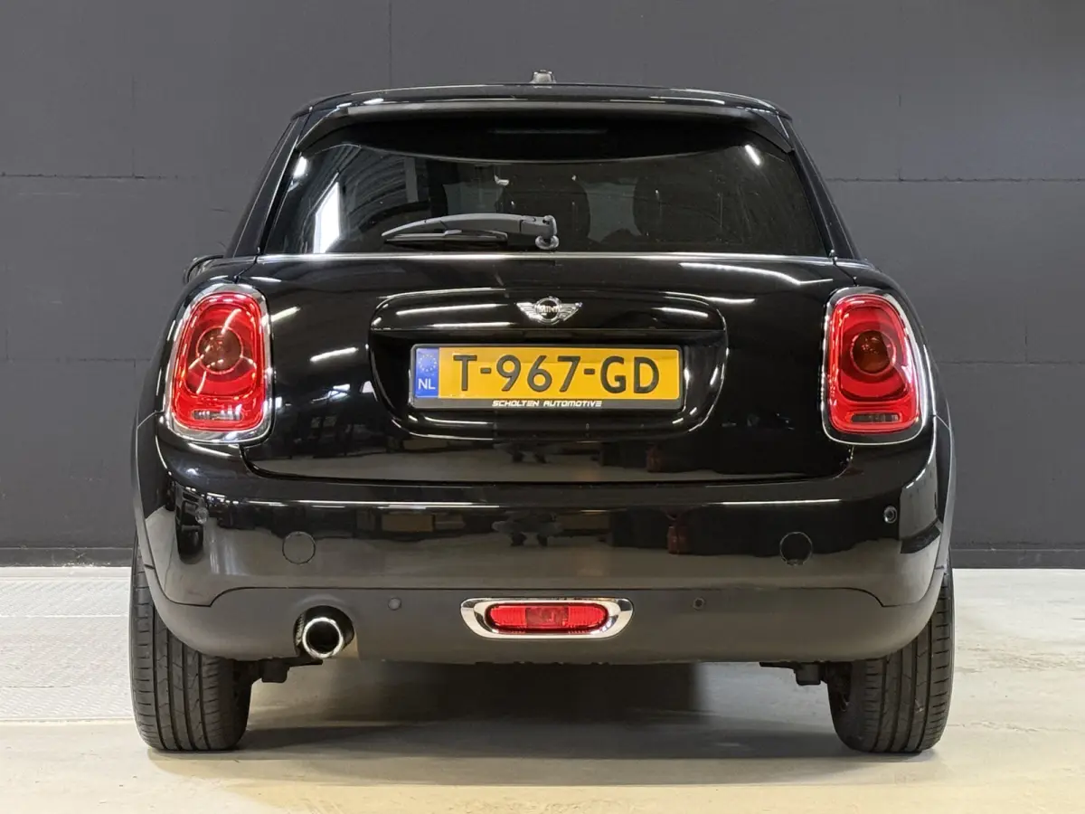 1.5 Cooper Chili Serious Business | Stoelverwarming | Sportstoelen | Clima | Cruise
