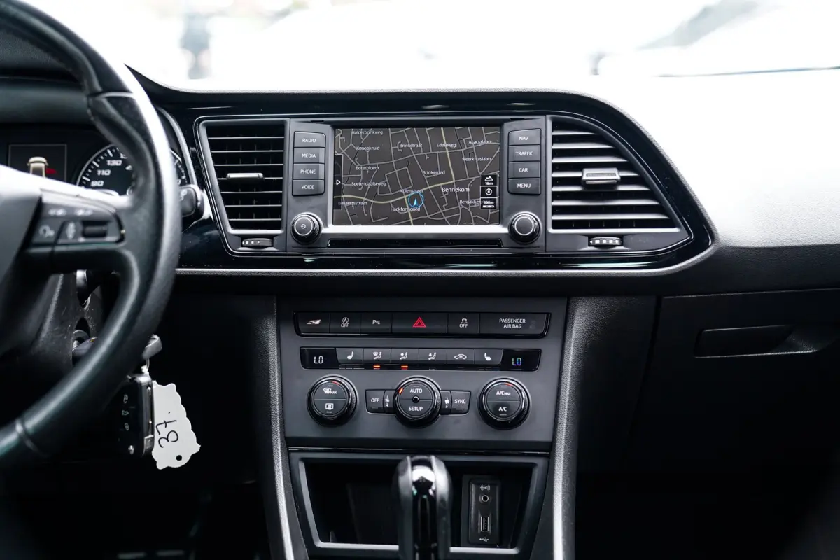 2.0 TSI Cupra 280 | Stoelverwarming | Panorama dak | Alcantara sportstoelen | Seat Sound | Bluetooth
