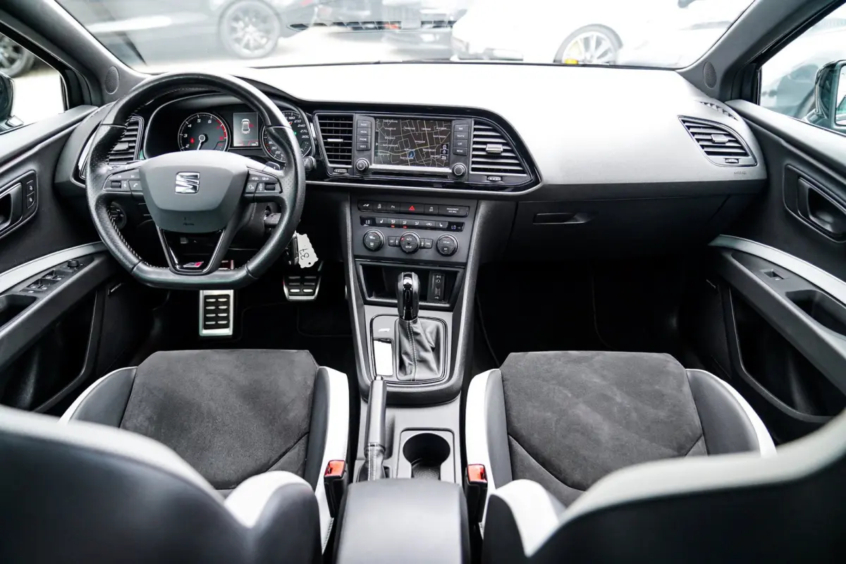 2.0 TSI Cupra 280 | Stoelverwarming | Panorama dak | Alcantara sportstoelen | Seat Sound | Bluetooth