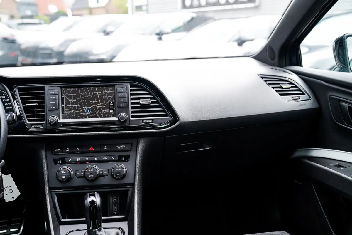 2.0 TSI Cupra 280 | Stoelverwarming | Panorama dak | Alcantara sportstoelen | Seat Sound | Bluetooth