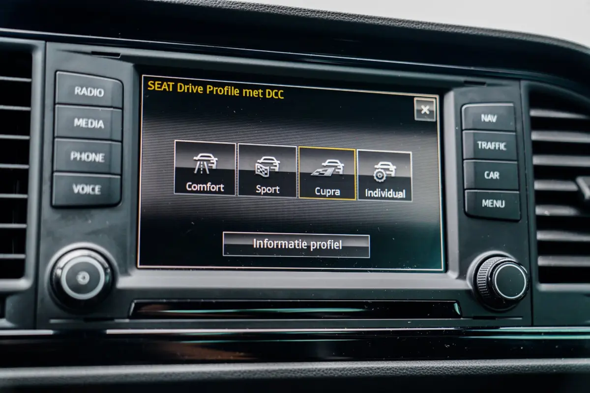 2.0 TSI Cupra 280 | Stoelverwarming | Panorama dak | Alcantara sportstoelen | Seat Sound | Bluetooth