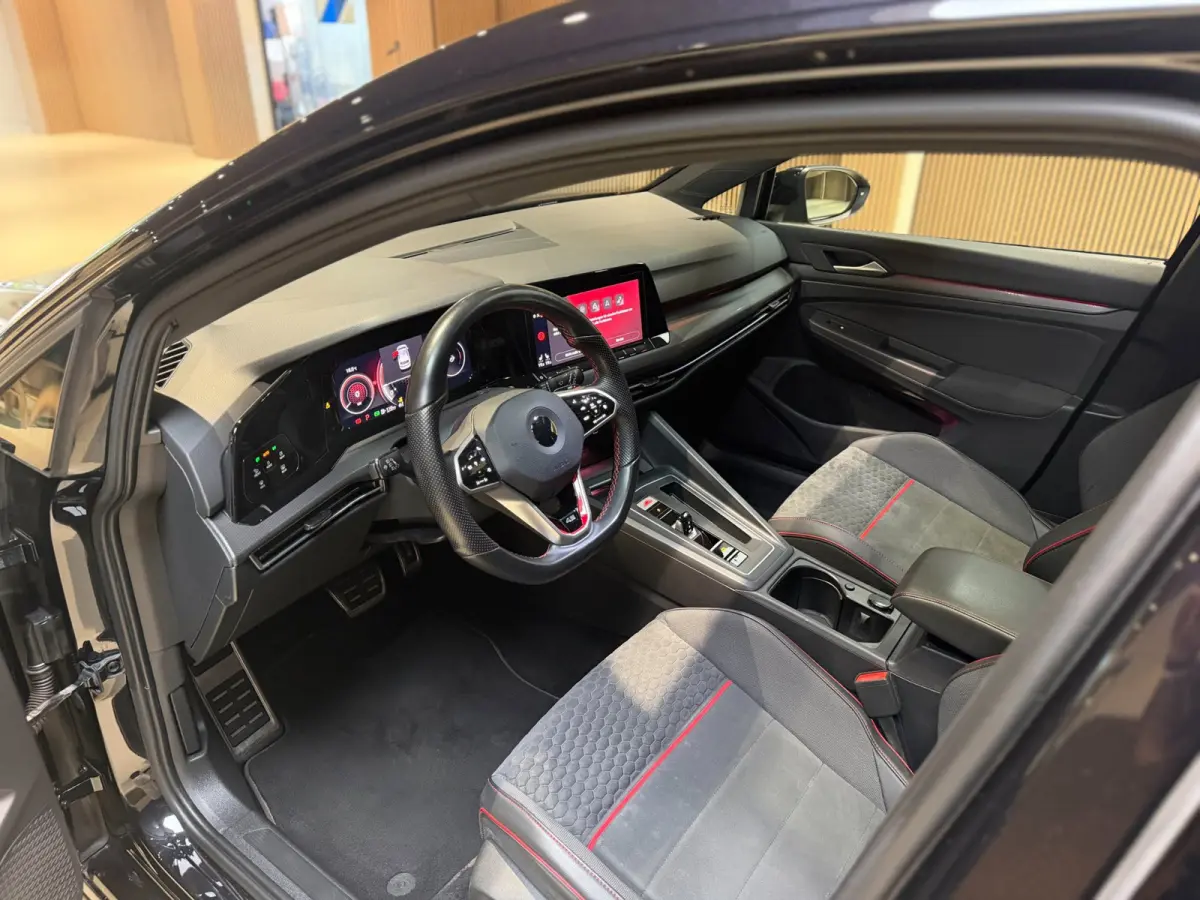 2.0 TSI GTI| 45 JAHRE CLUBSPORT|Nürburgring|Pano|Matrix|Keyless|Blindspot