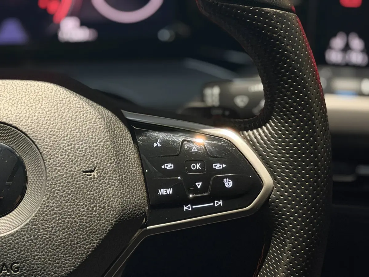 2.0 TSI GTI| 45 JAHRE CLUBSPORT|Nürburgring|Pano|Matrix|Keyless|Blindspot