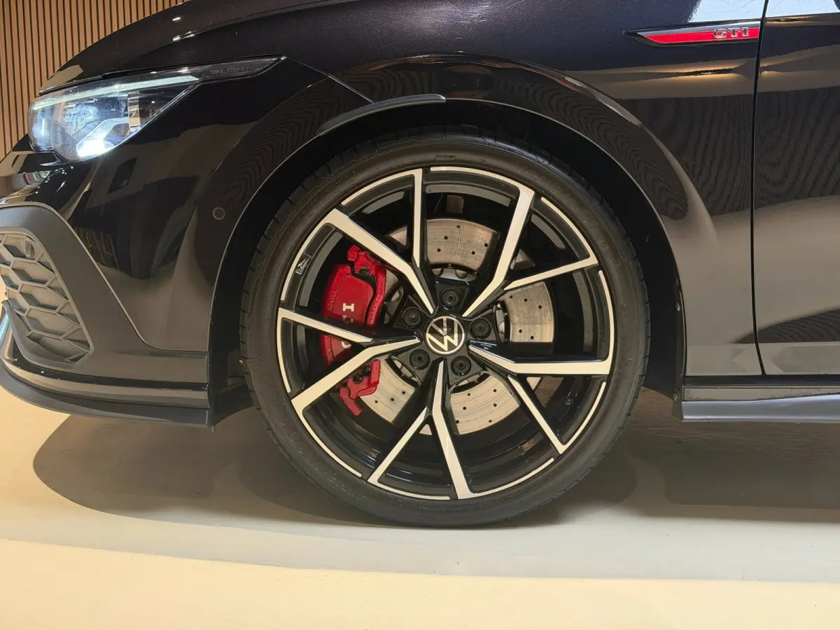 2.0 TSI GTI| 45 JAHRE CLUBSPORT|Nürburgring|Pano|Matrix|Keyless|Blindspot