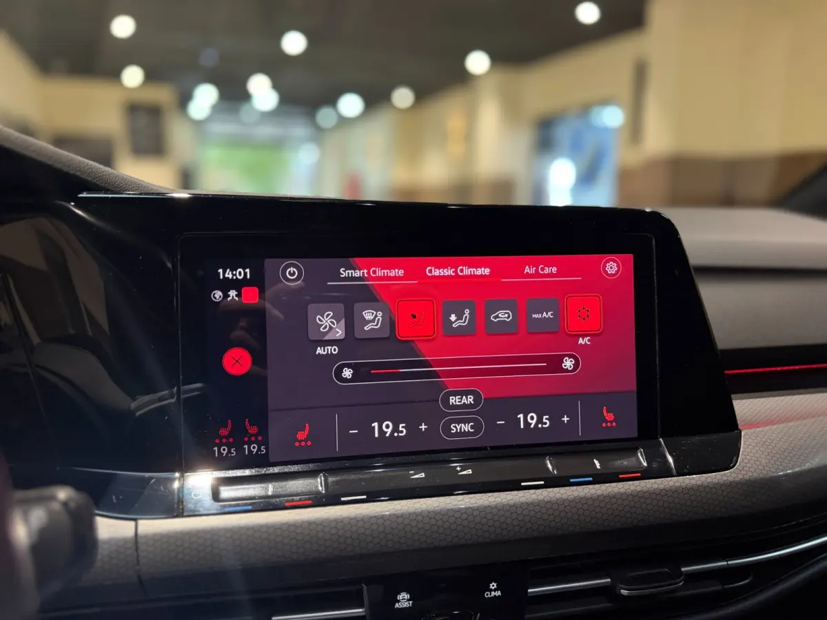 2.0 TSI GTI| 45 JAHRE CLUBSPORT|Nürburgring|Pano|Matrix|Keyless|Blindspot