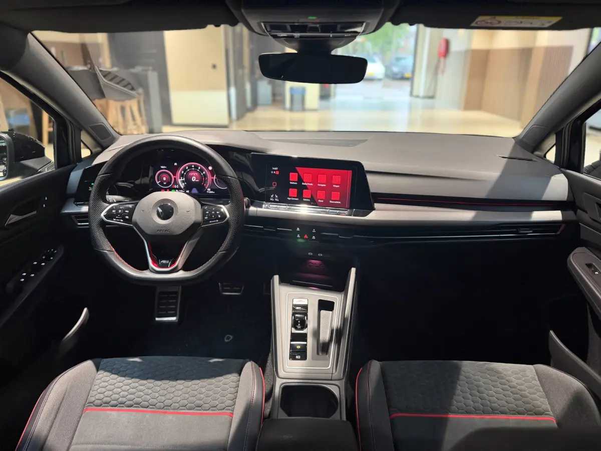 2.0 TSI GTI| 45 JAHRE CLUBSPORT|Nürburgring|Pano|Matrix|Keyless|Blindspot