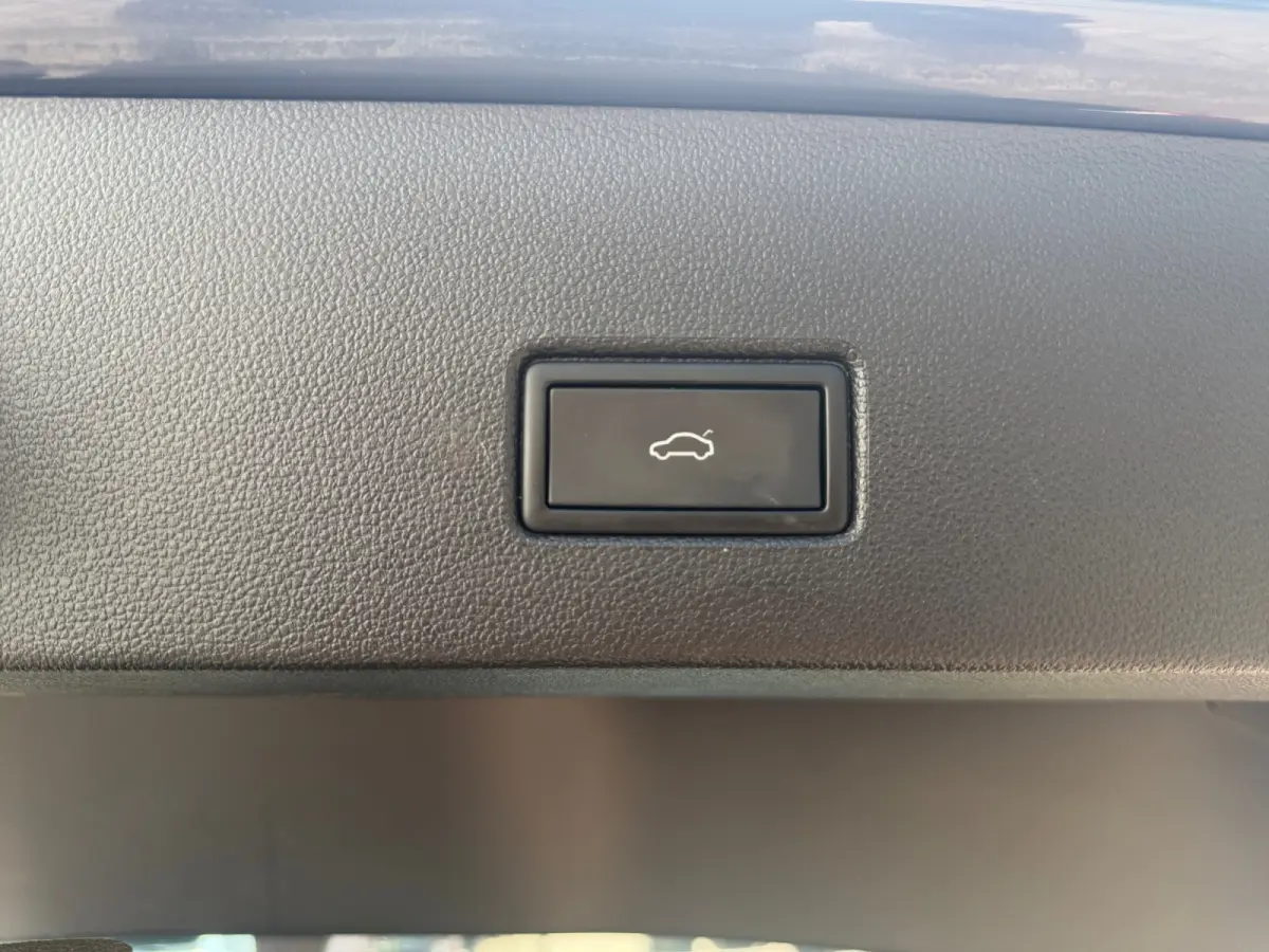 1.0 TSI Style Business- Stoelverwarming, Acc Cruise, Trekhaak, Led, Privacy Glass