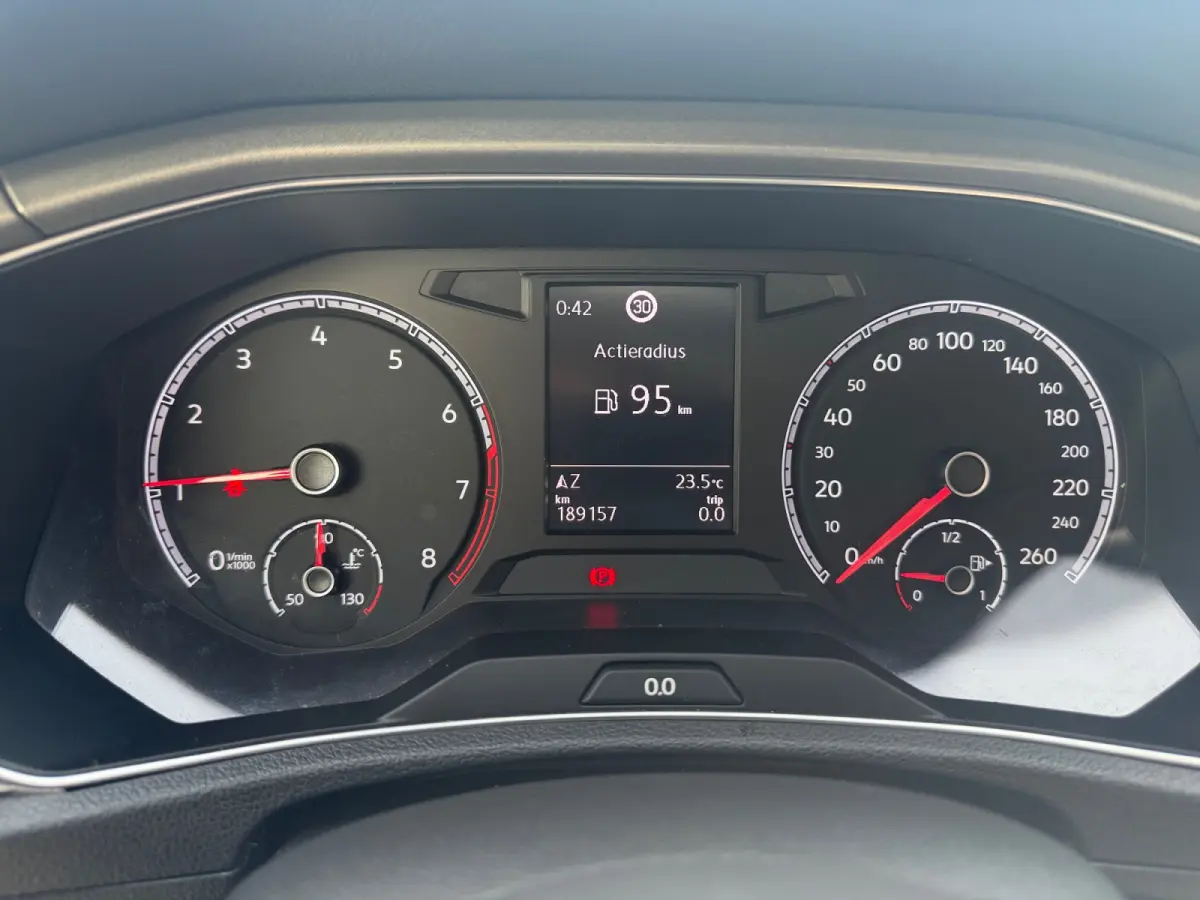 1.0 TSI Style Business- Stoelverwarming, Acc Cruise, Trekhaak, Led, Privacy Glass