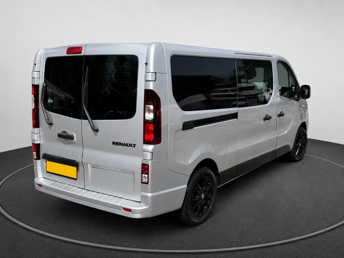 1.6 dCi T29 L2H1 Dubbele Cabine Comfort- Euro 6, Navigatie, Park Assist, Dealer Onderhouden, Cruise