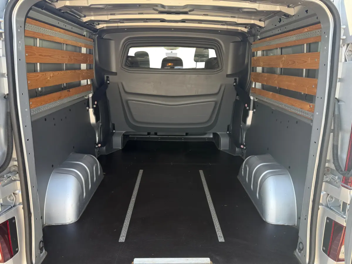 1.6 dCi T29 L2H1 Dubbele Cabine Comfort- Euro 6, Navigatie, Park Assist, Dealer Onderhouden, Cruise