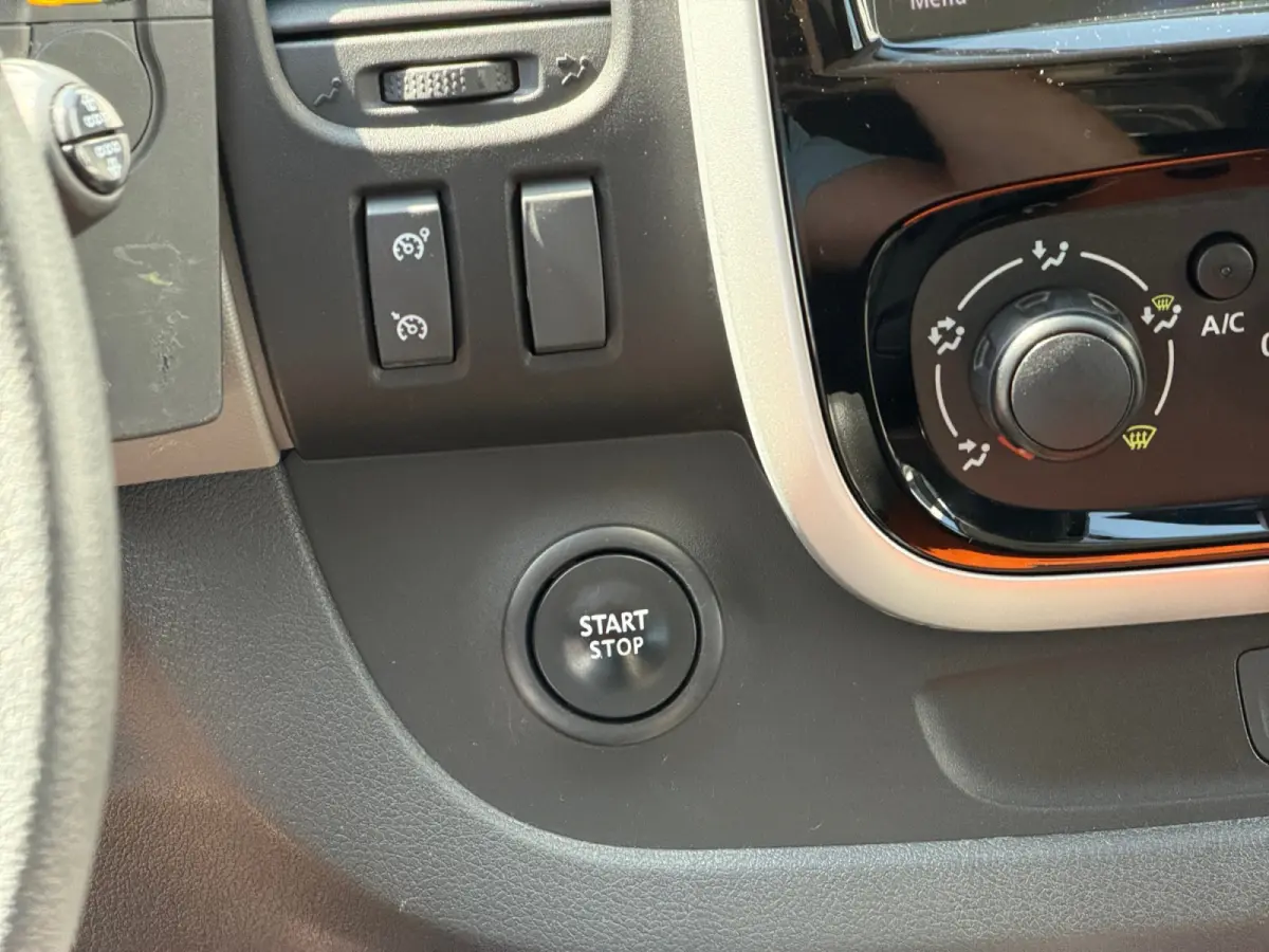 1.6 dCi T29 L2H1 Dubbele Cabine Comfort- Euro 6, Navigatie, Park Assist, Dealer Onderhouden, Cruise