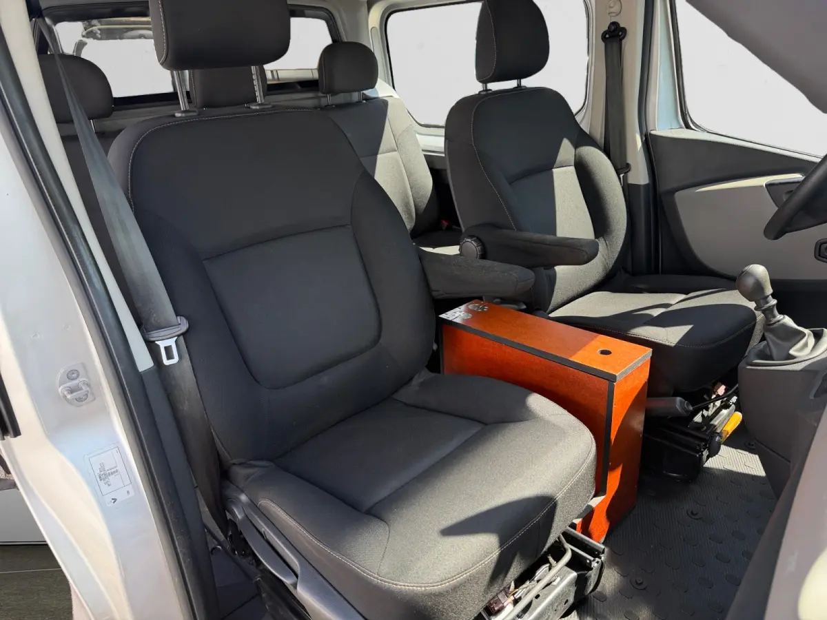 1.6 dCi T29 L2H1 Dubbele Cabine Comfort- Euro 6, Navigatie, Park Assist, Dealer Onderhouden, Cruise