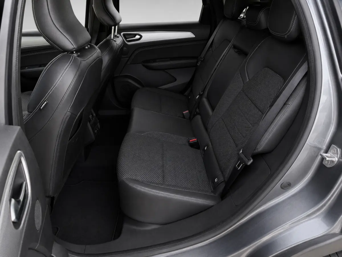 1.6 E-Tech full hybrid 145 techno Aut- Lane Assist, Camera, Privacy Glass, Carplay, Android Auto, Park Assist