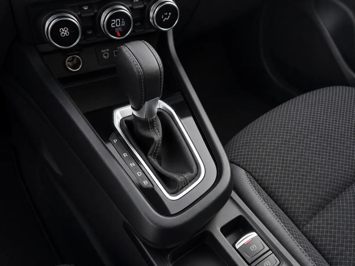1.6 E-Tech full hybrid 145 techno Aut- Lane Assist, Camera, Privacy Glass, Carplay, Android Auto, Park Assist