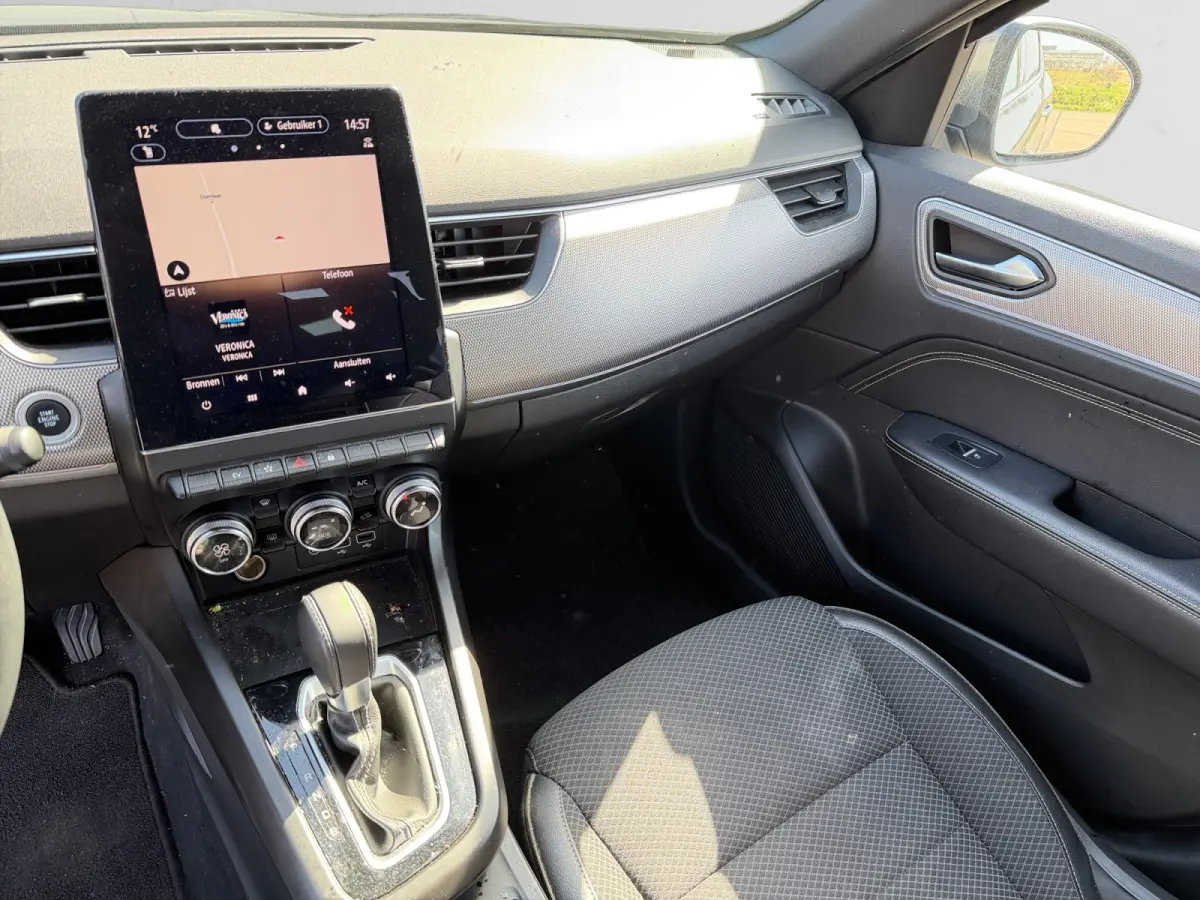 1.6 E-Tech full hybrid 145 techno Aut- Lane Assist, Camera, Privacy Glass, Carplay, Android Auto, Park Assist