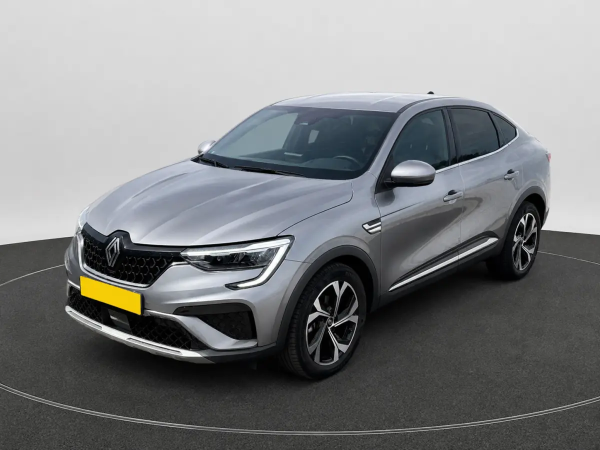 1.6 E-Tech full hybrid 145 techno Aut- Lane Assist, Camera, Privacy Glass, Carplay, Android Auto, Park Assist