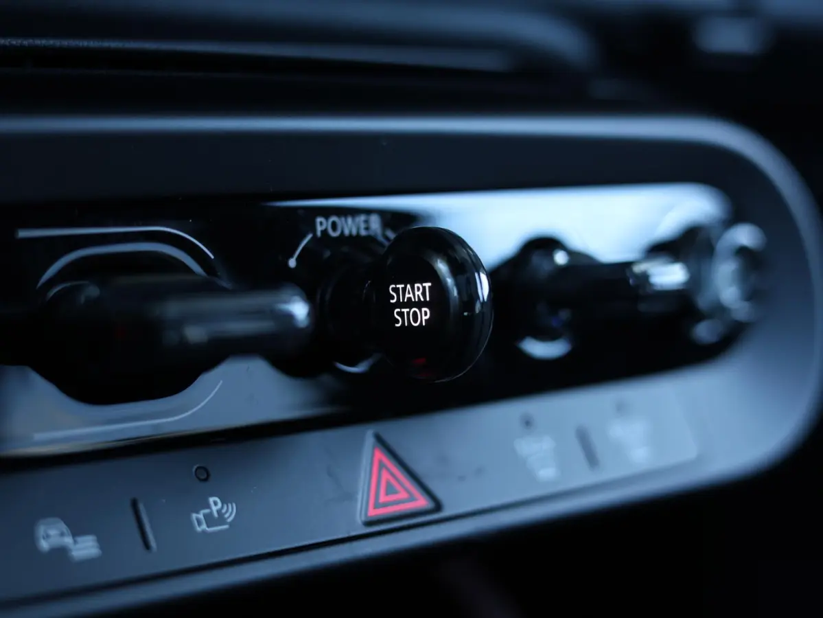 E JCW John Cooper Works L 54.2 kWh | Panorama Dak | Comforttoegang | Parking Assistant Plus | Harman Kardon | Head-Up | Stuur & Stoel Verwarming |