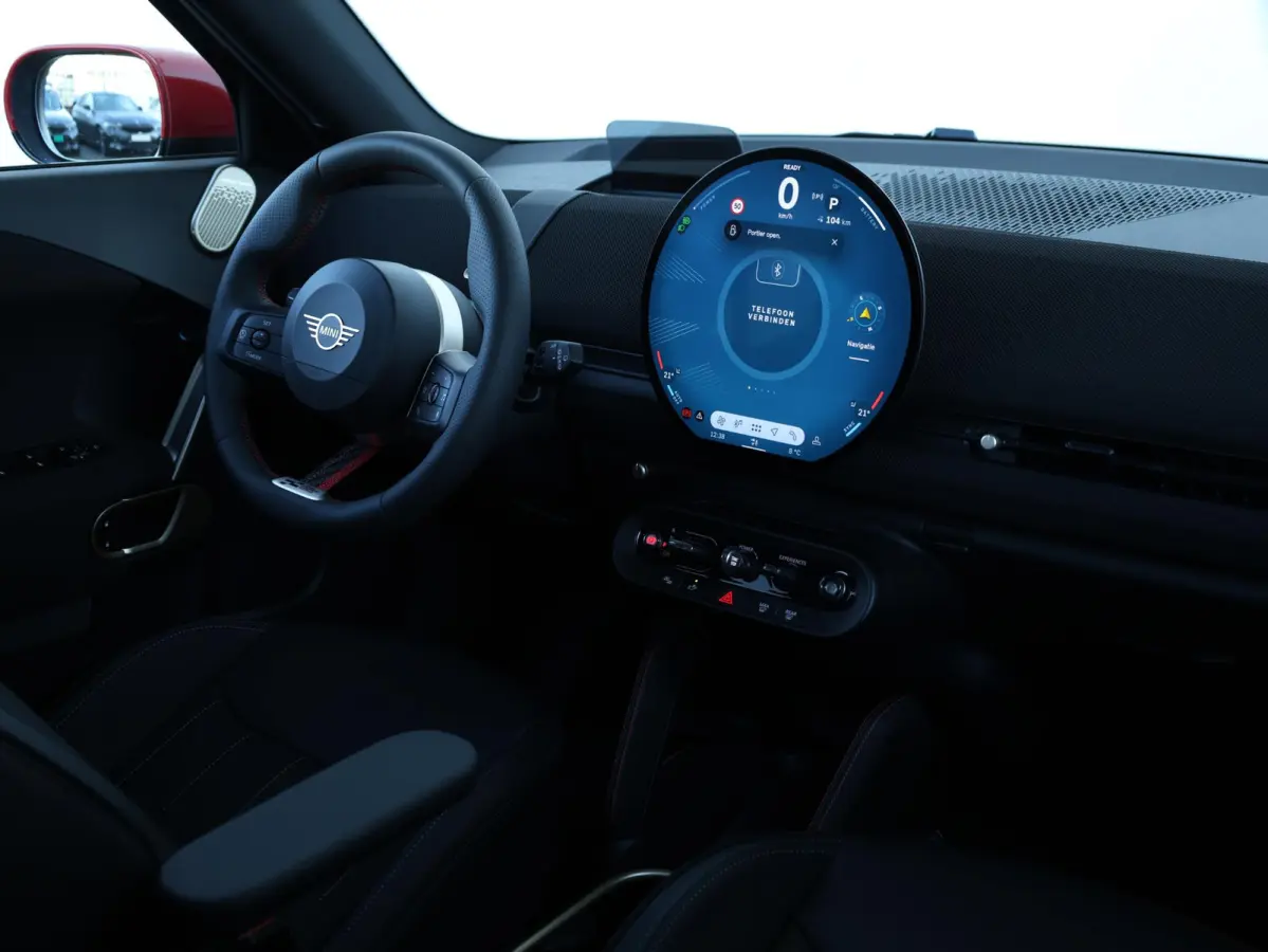 E JCW John Cooper Works L 54.2 kWh | Panorama Dak | Comforttoegang | Parking Assistant Plus | Harman Kardon | Head-Up | Stuur & Stoel Verwarming |