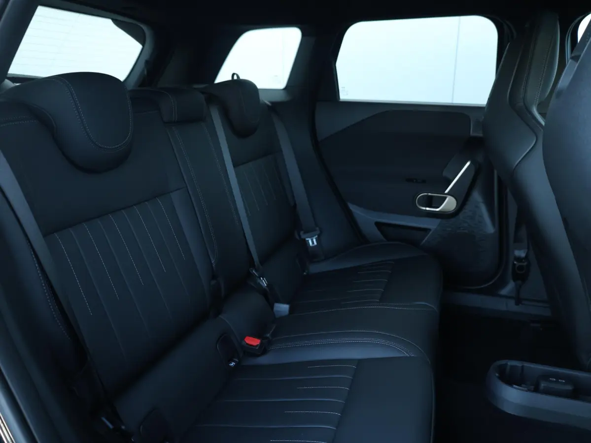 E JCW John Cooper Works L 54.2 kWh | Panorama Dak | Comforttoegang | Parking Assistant Plus | Harman Kardon | Head-Up | Stuur & Stoel Verwarming |