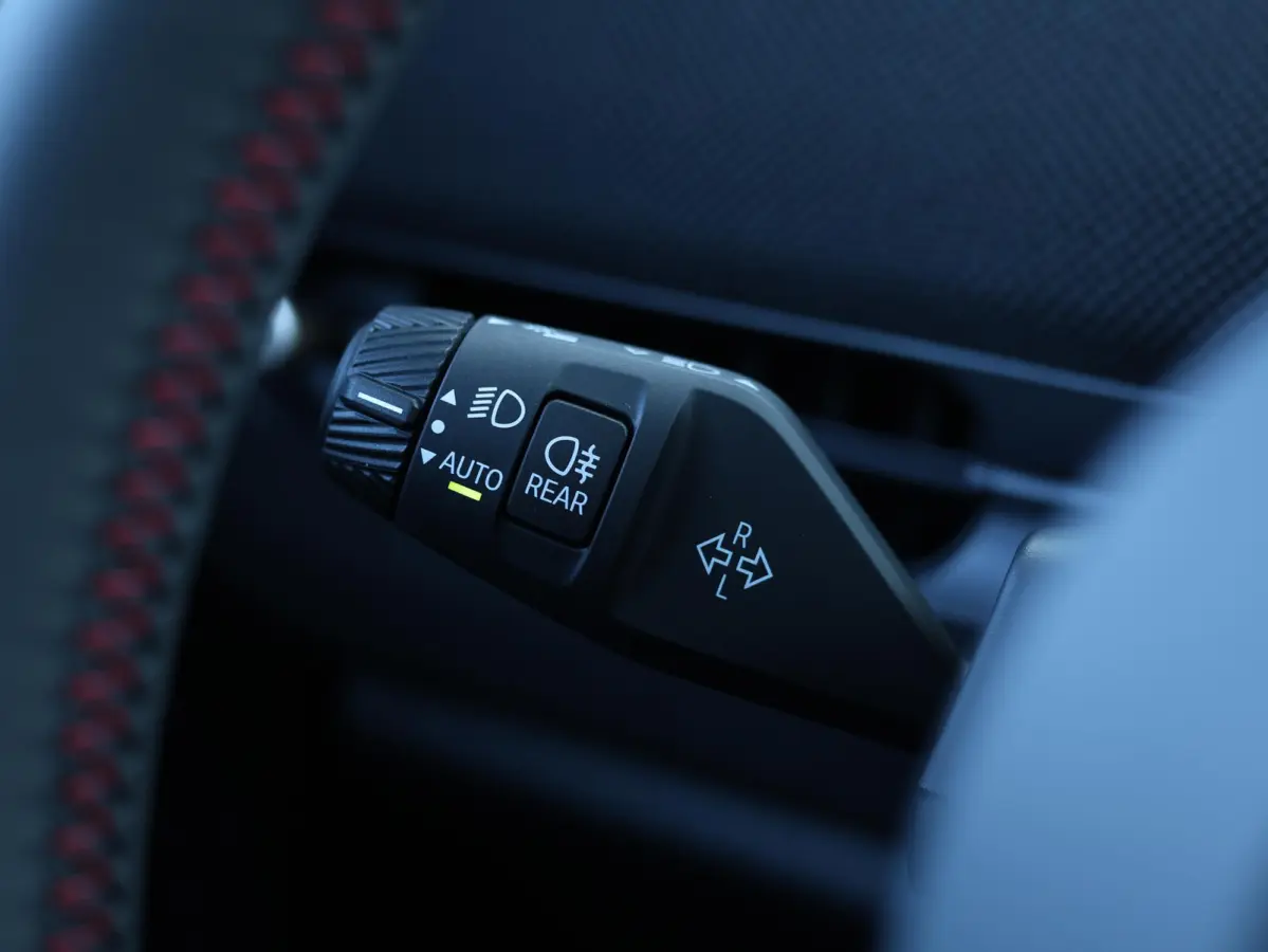 E JCW John Cooper Works L 54.2 kWh | Panorama Dak | Comforttoegang | Parking Assistant Plus | Harman Kardon | Head-Up | Stuur & Stoel Verwarming |