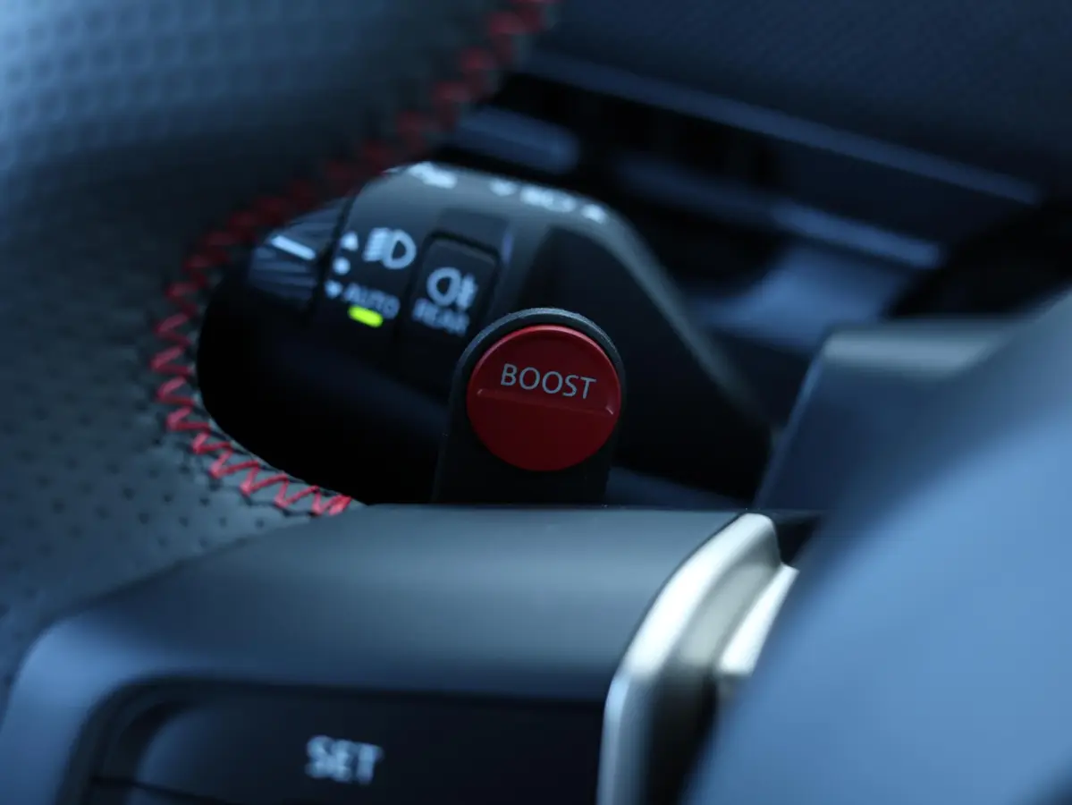 E JCW John Cooper Works L 54.2 kWh | Panorama Dak | Comforttoegang | Parking Assistant Plus | Harman Kardon | Head-Up | Stuur & Stoel Verwarming |