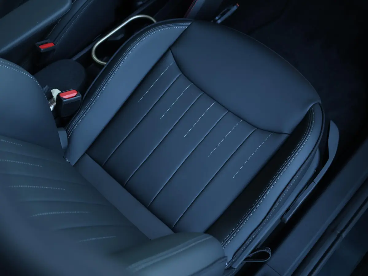 E JCW John Cooper Works L 54.2 kWh | Panorama Dak | Comforttoegang | Parking Assistant Plus | Harman Kardon | Head-Up | Stuur & Stoel Verwarming |
