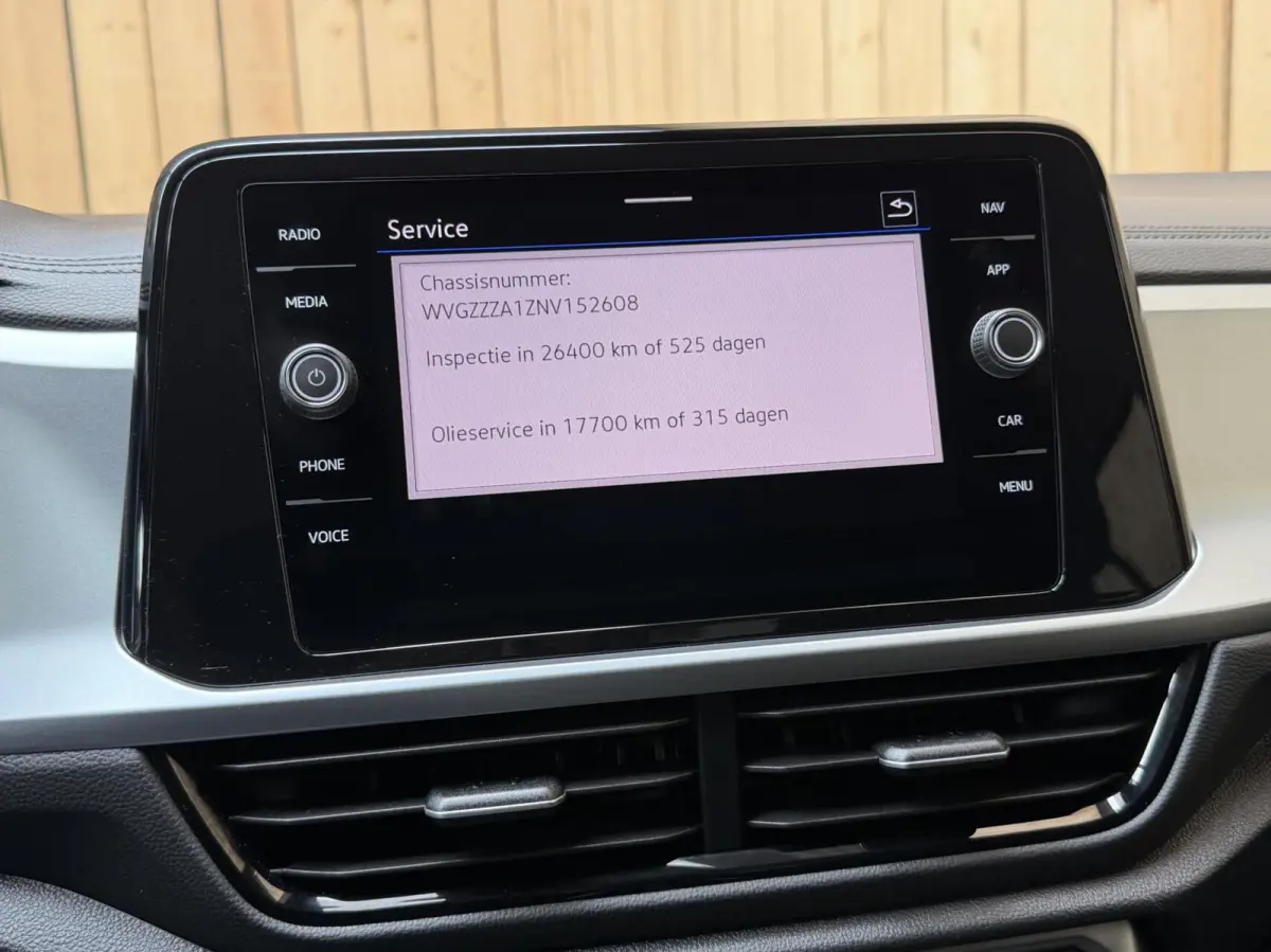 1.0 TSI Life 75 Edition Apple CarPlay/Android Auto | Achteruitrijcamera | Adaptieve cruise control | Climate control | Lichtmetalen sportvelgen | Parkeersensoren voor en achter