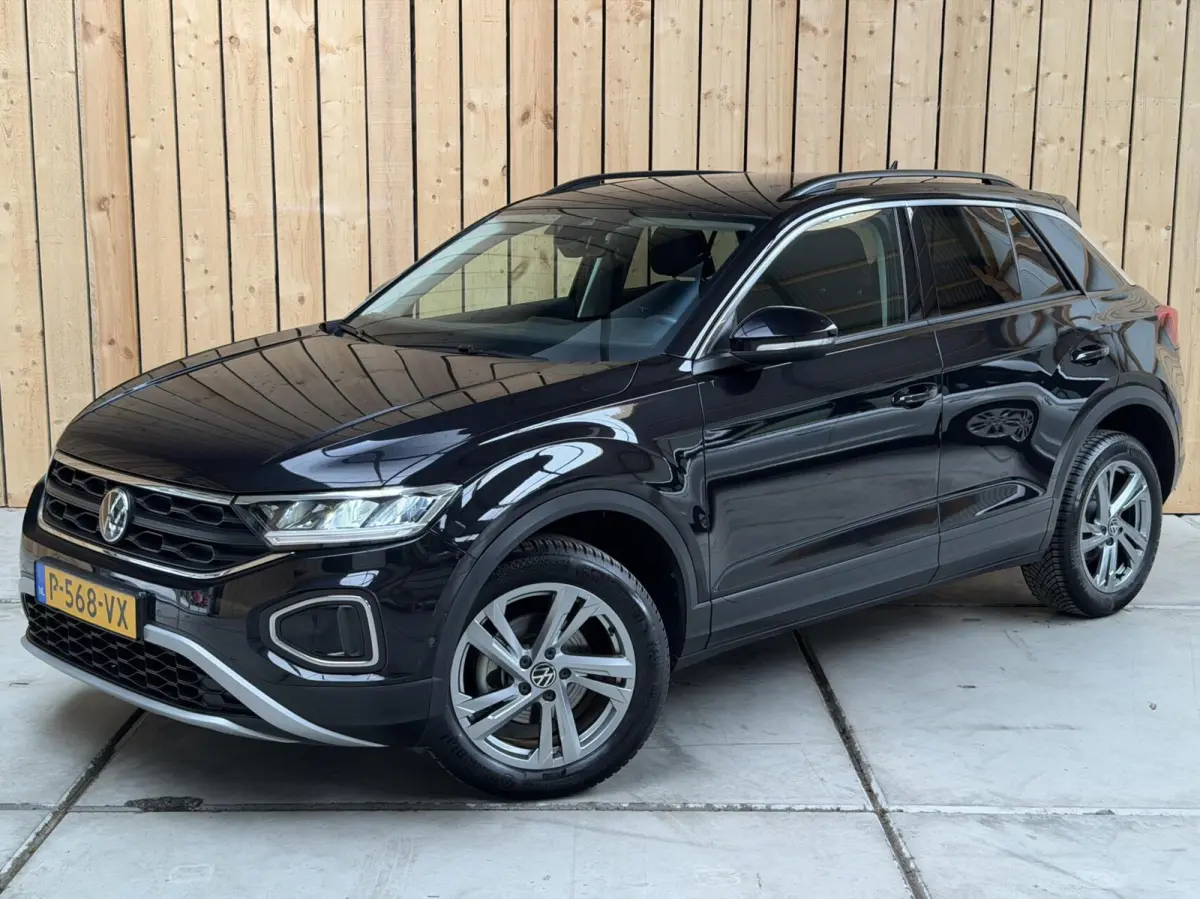 1.0 TSI Life 75 Edition Apple CarPlay/Android Auto | Achteruitrijcamera | Adaptieve cruise control | Climate control | Lichtmetalen sportvelgen | Parkeersensoren voor en achter