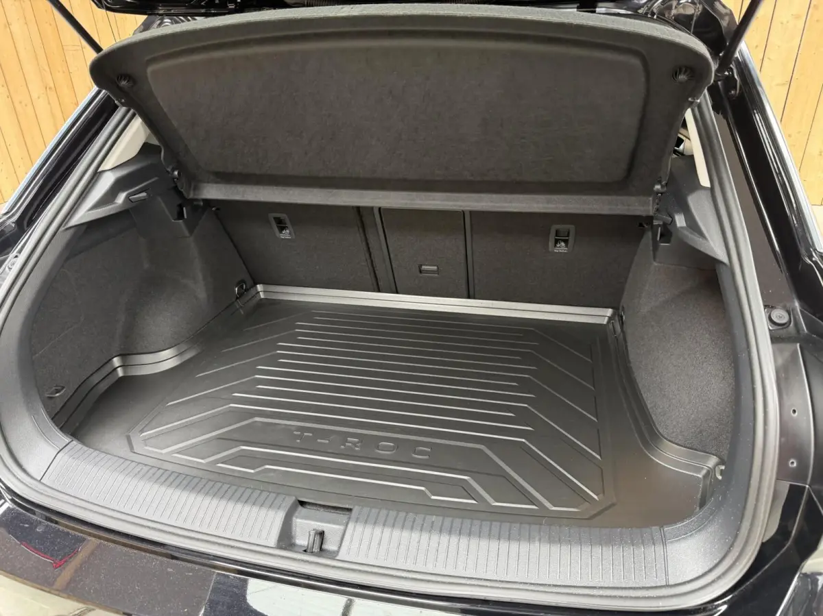 1.0 TSI Life 75 Edition Apple CarPlay/Android Auto | Achteruitrijcamera | Adaptieve cruise control | Climate control | Lichtmetalen sportvelgen | Parkeersensoren voor en achter