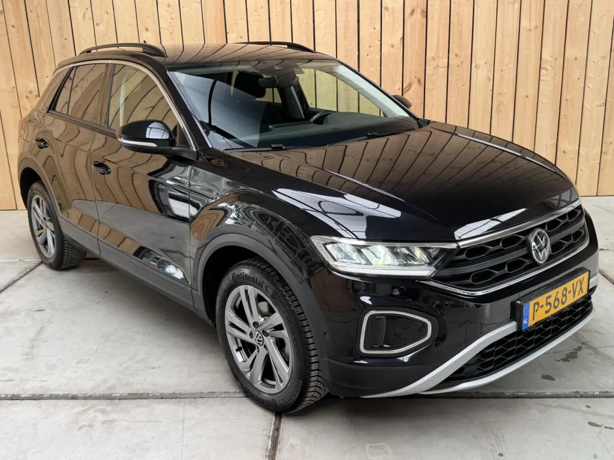 1.0 TSI Life 75 Edition Apple CarPlay/Android Auto | Achteruitrijcamera | Adaptieve cruise control | Climate control | Lichtmetalen sportvelgen | Parkeersensoren voor en achter