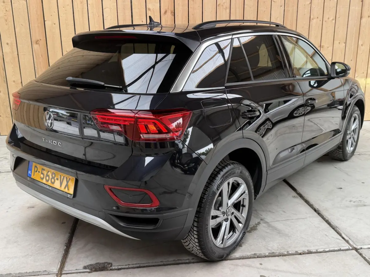 1.0 TSI Life 75 Edition Apple CarPlay/Android Auto | Achteruitrijcamera | Adaptieve cruise control | Climate control | Lichtmetalen sportvelgen | Parkeersensoren voor en achter