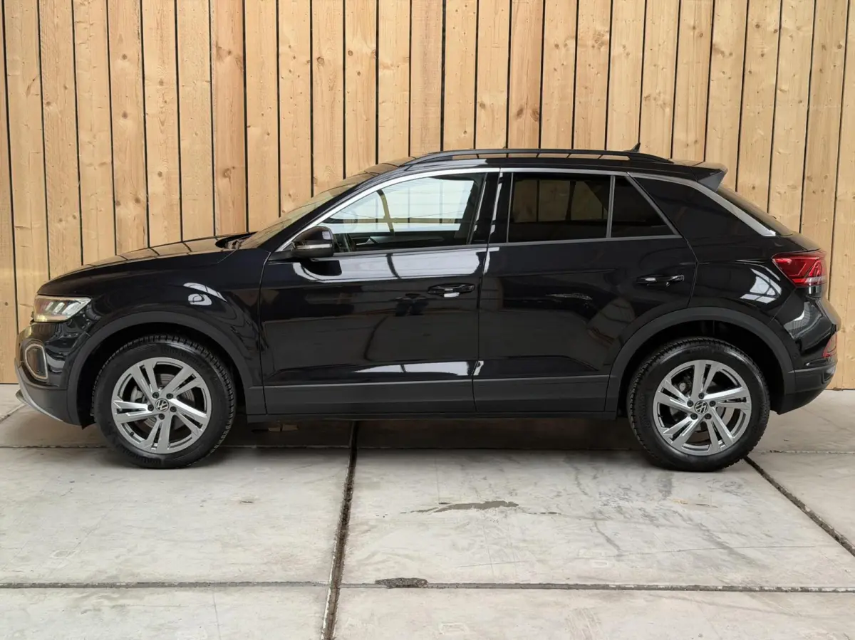 1.0 TSI Life 75 Edition Apple CarPlay/Android Auto | Achteruitrijcamera | Adaptieve cruise control | Climate control | Lichtmetalen sportvelgen | Parkeersensoren voor en achter