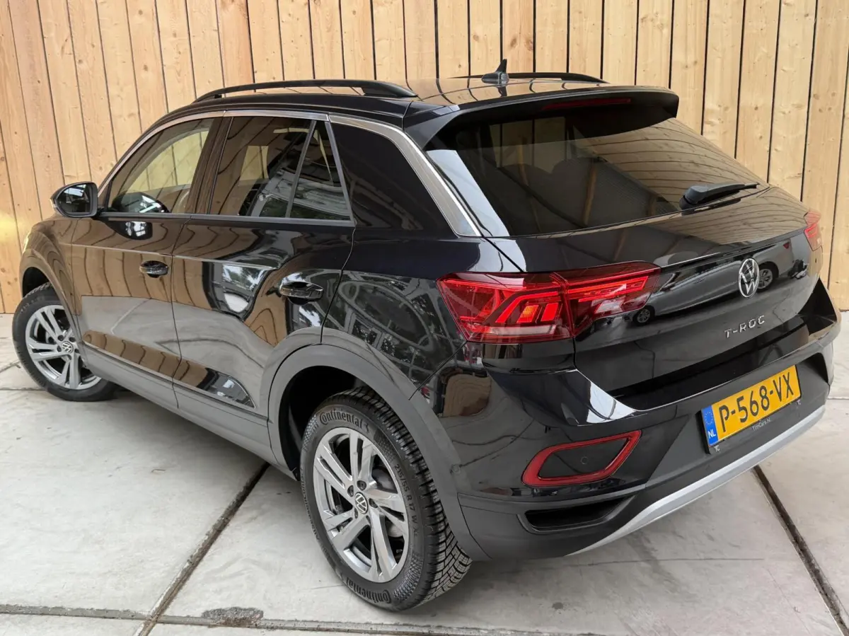 1.0 TSI Life 75 Edition Apple CarPlay/Android Auto | Achteruitrijcamera | Adaptieve cruise control | Climate control | Lichtmetalen sportvelgen | Parkeersensoren voor en achter