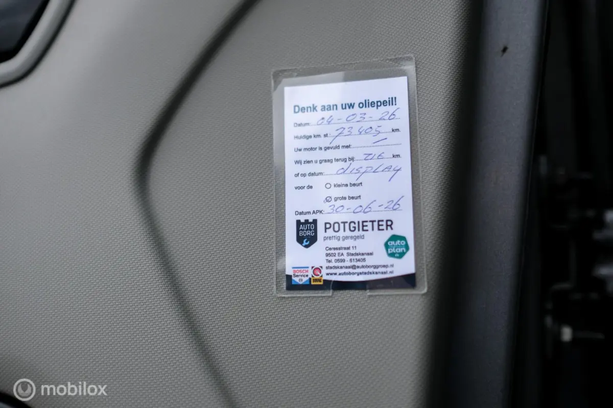 R240 Intens 22 kWh (ex Accu) | Camera | LMV | LED | Navigatie | Rijklaarprijs | 2017 |