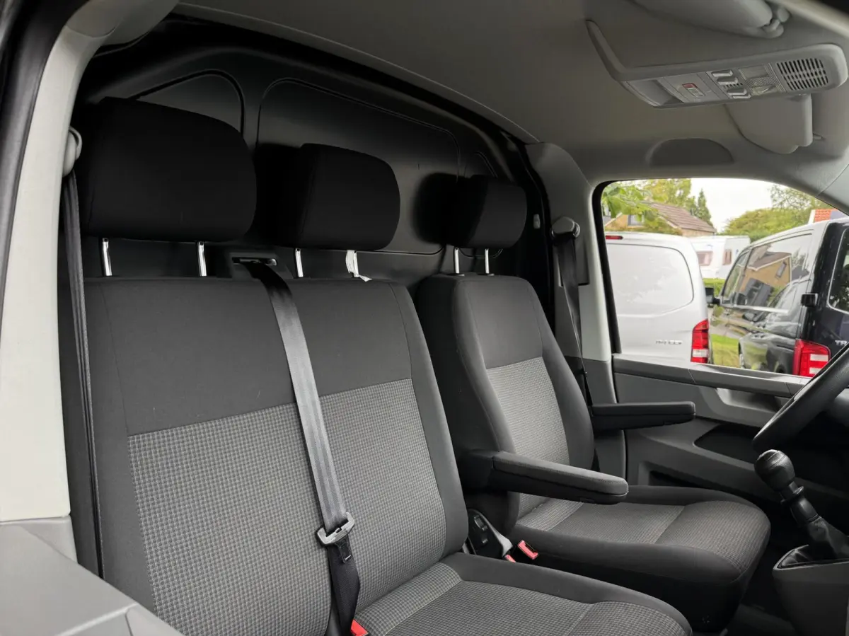 2.0 TDI L1H1 | Cruise | Carplay | Trekhaak | PDC