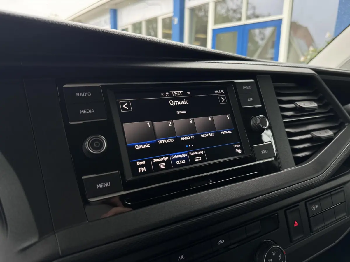 2.0 TDI L1H1 | Cruise | Carplay | Trekhaak | PDC