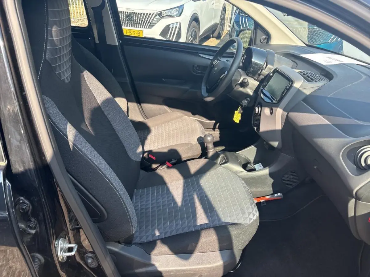 1.0 e-VTi Active | Camera | Airco |
