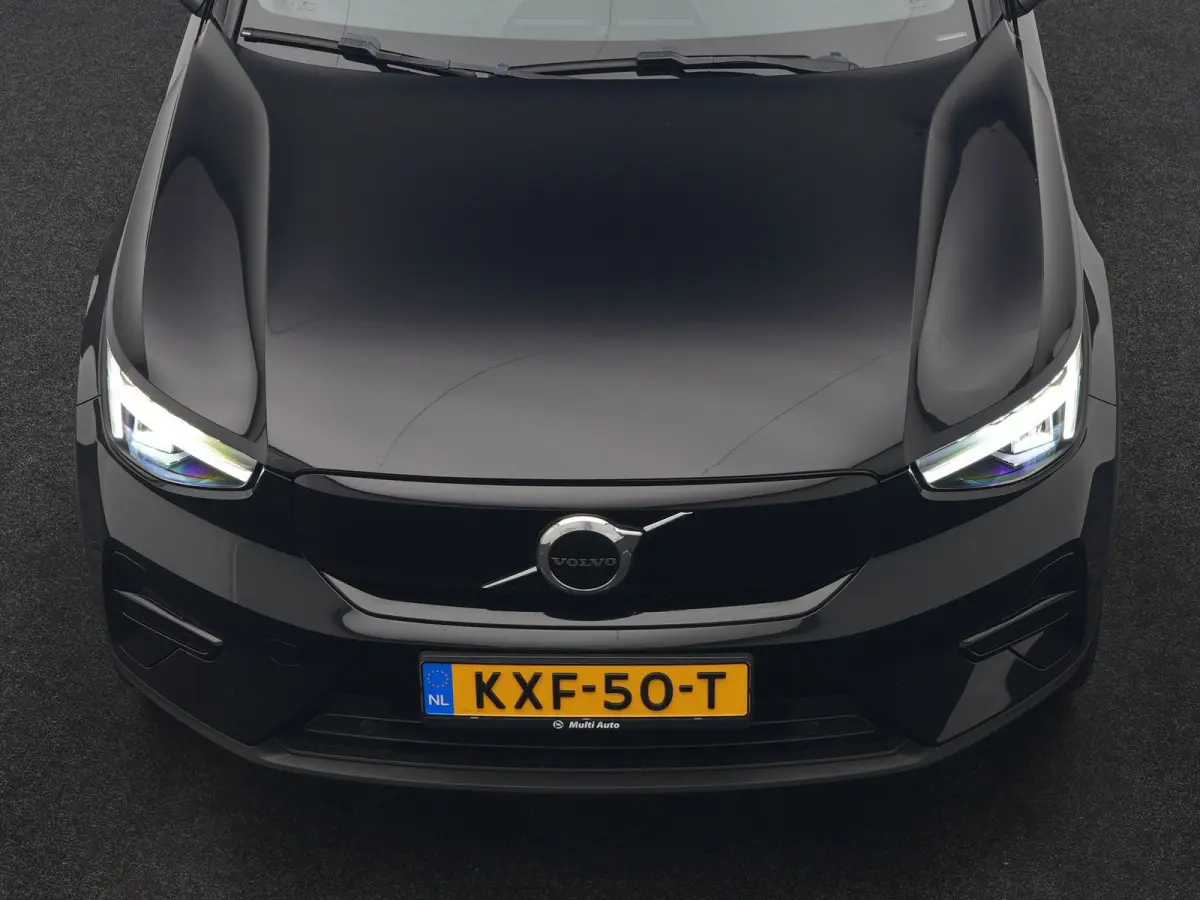 P8 AWD Twin Ultimate 408pk Dealer O.H | Trekhaak Af Fabriek | Adaptive Cruise | Camera | Warmtepomp | Alcantara Sportstoelen Verwarmd | Keyless | Apple Carplay | Pilot Assist | BLIS | Naviga
