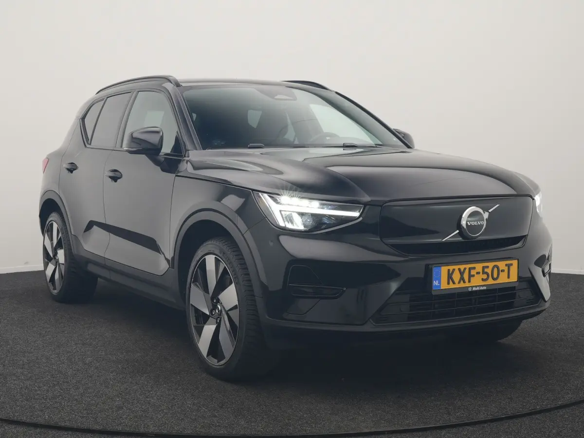 P8 AWD Twin Ultimate 408pk Dealer O.H | Trekhaak Af Fabriek | Adaptive Cruise | Camera | Warmtepomp | Alcantara Sportstoelen Verwarmd | Keyless | Apple Carplay | Pilot Assist | BLIS | Naviga